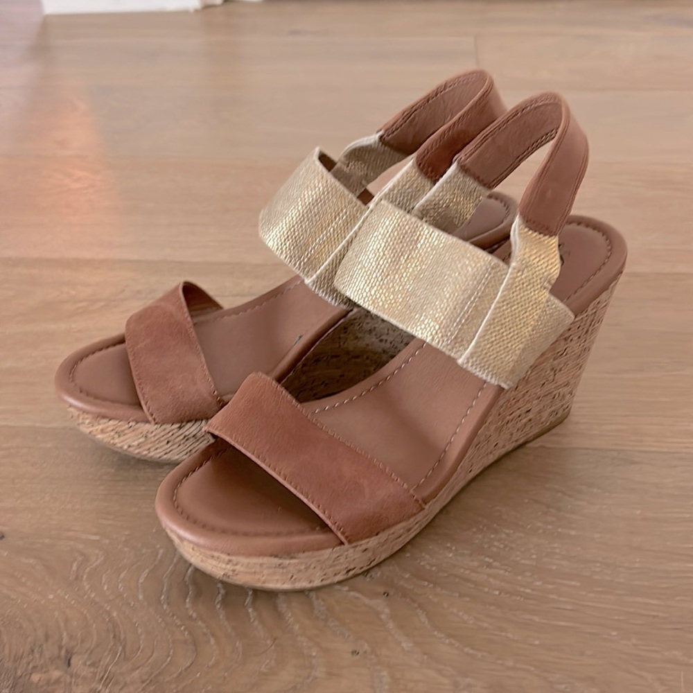 Lucky brand wedge sandals women size 10.